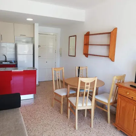 Infante Primera Linea - Solo Familias Serviplaya Apartment *