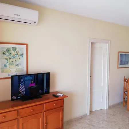 Infante Primera Linea - Solo Familias Serviplaya Apartment